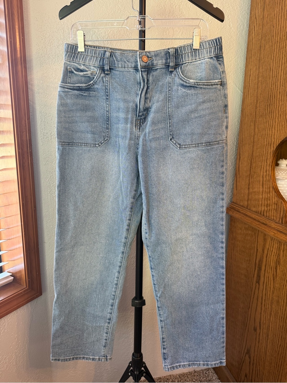 Sincerely Jules juniors stretch waist, Light Wash Straight Leg Denim Jeans.